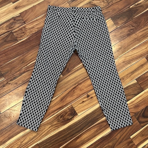 H&M Geometric Straight Skinny Leg Pants Size 10 - Picture 5 of 8